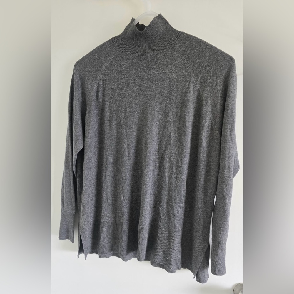 NWT Zara Knit Mock Neck Sweater – Side Split Hem – Small – Grey